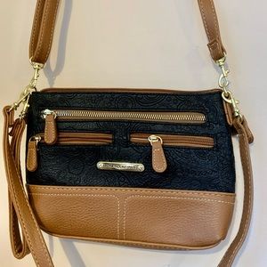 NWOT Stone Mountain USA Leather shoulder bag